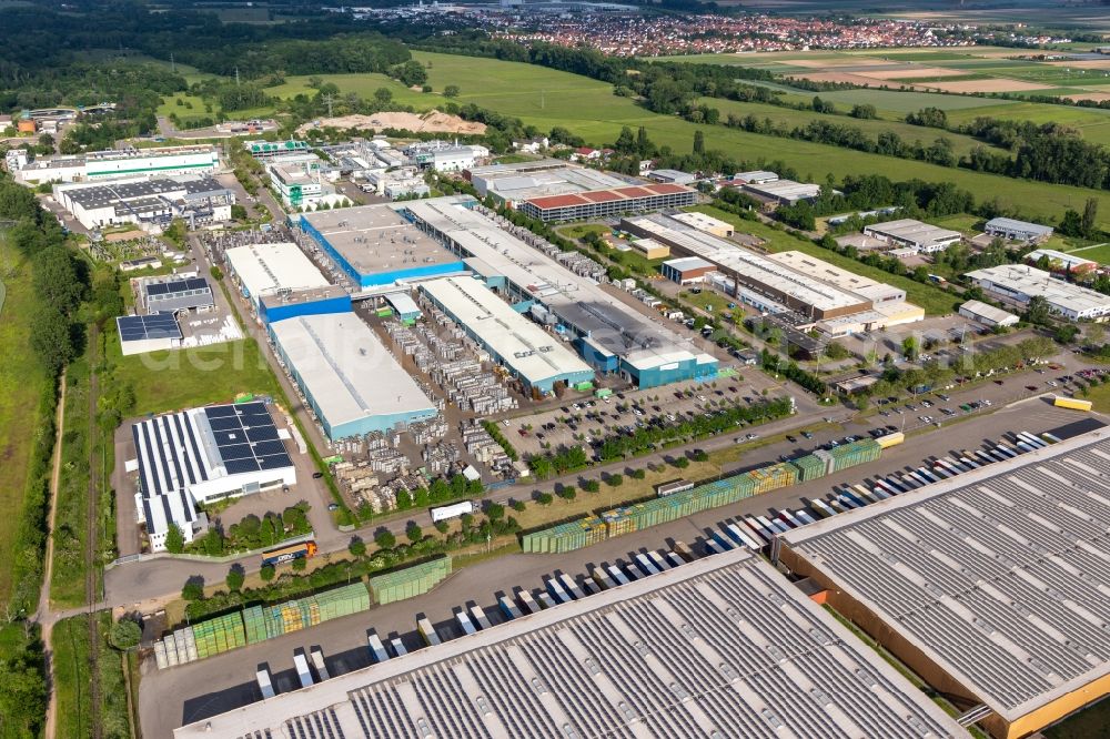 Aerial photograph Landau in der Pfalz - Industrial and commercial area Landau Ost with Michelin Tires, Constellium, Ronal GmbH and APL Automobil-Prueftechnik Landau GmbH in Landau in der Pfalz in the state Rhineland-Palatinate, Germany