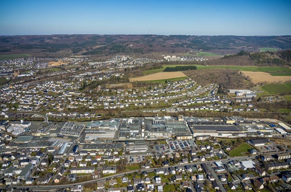 Aerial image Meschede - Industrial and commercial area on Briloner Strasse in Meschede at Sauerland in the state North Rhine-Westphalia, Germany