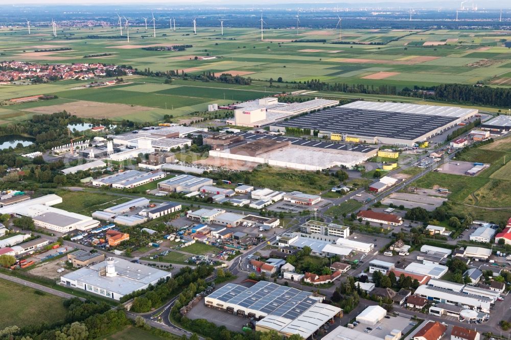 Aerial photograph Offenbach an der Queich - Industrial and commercial area in Offenbach an der Queich in the state Rhineland-Palatinate, Germany