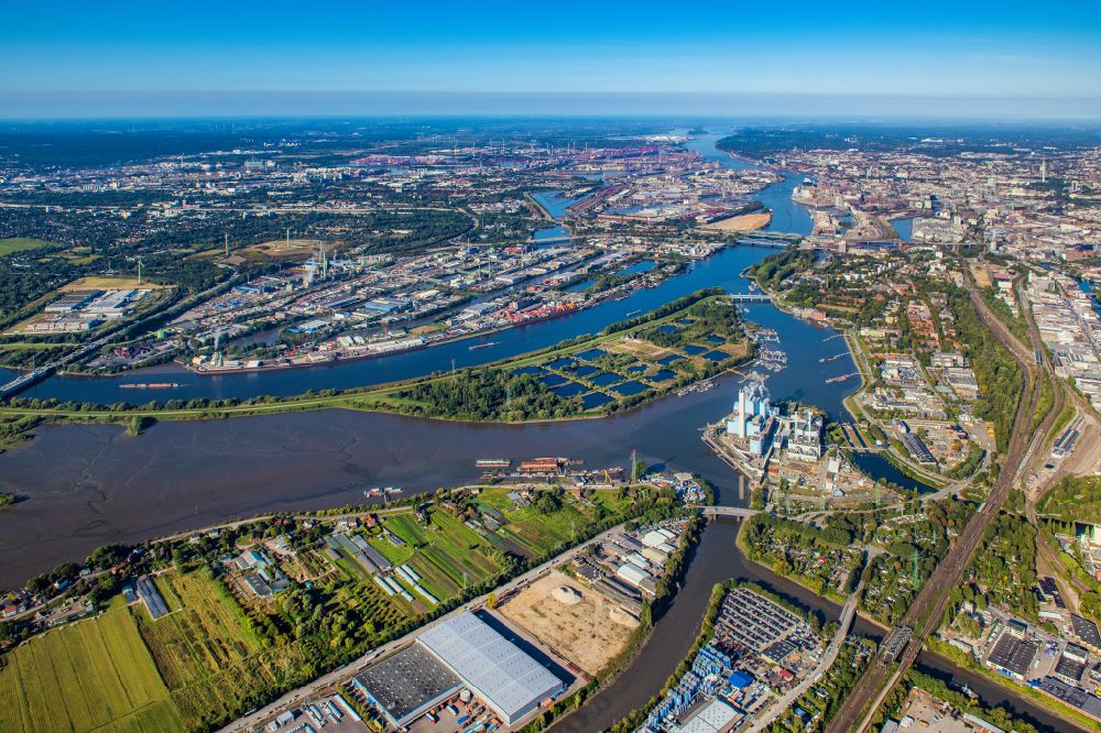 Aerial photograph Hamburg - Industrial and commercial area on Peutestrasse - Hovestrasse - Mueggenburger Hauptdeich in the district Veddel in Hamburg, Germany
