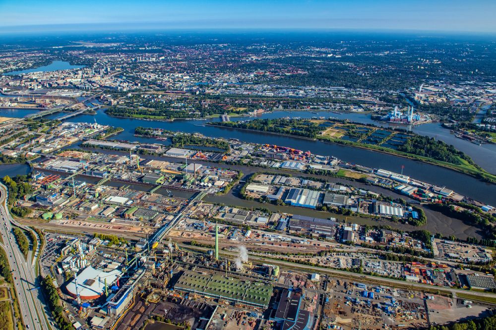 Aerial image Hamburg - Industrial and commercial area on Peutestrasse - Hovestrasse - Mueggenburger Hauptdeich in the district Veddel in Hamburg, Germany