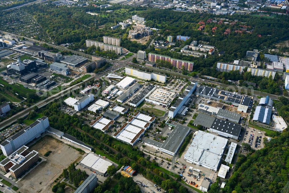 Aerial image Berlin - Industrial and commercial area Rhinstrasse - Alle of Kosmonauten in the district Marzahn in Berlin, Germany
