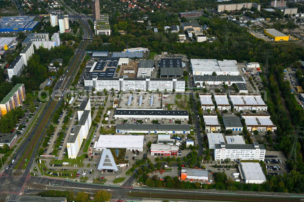 Aerial photograph Berlin - Industrial and commercial area Rhinstrasse - Alle of Kosmonauten in the district Marzahn in Berlin, Germany