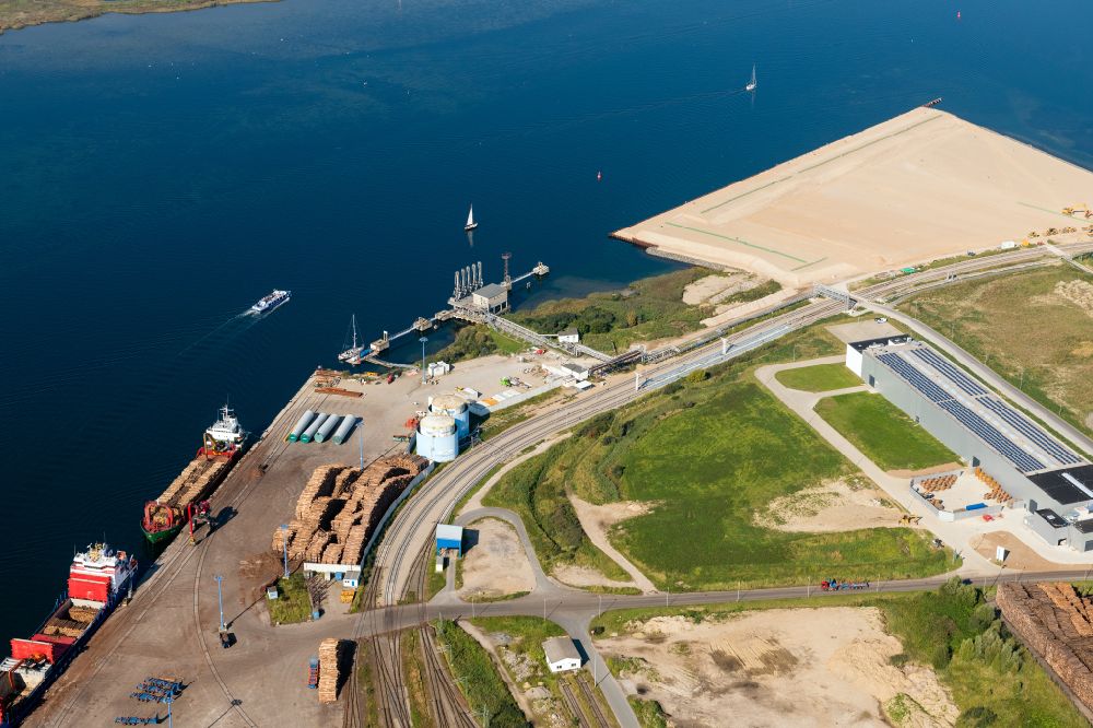 Aerial image Wismar - Industrial and commercial area of the company Egger Holzwerkstoffe Wismar GmbH & Co. KG in Wismar in the state Mecklenburg - Western Pomerania