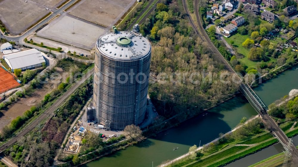 Aerial photograph Oberhausen - Gas tank serves as an industrial monument Gasometer Oberhausen GmbH and an exhibition at the Arenastrasse in Oberhausen in North Rhine-Westphalia