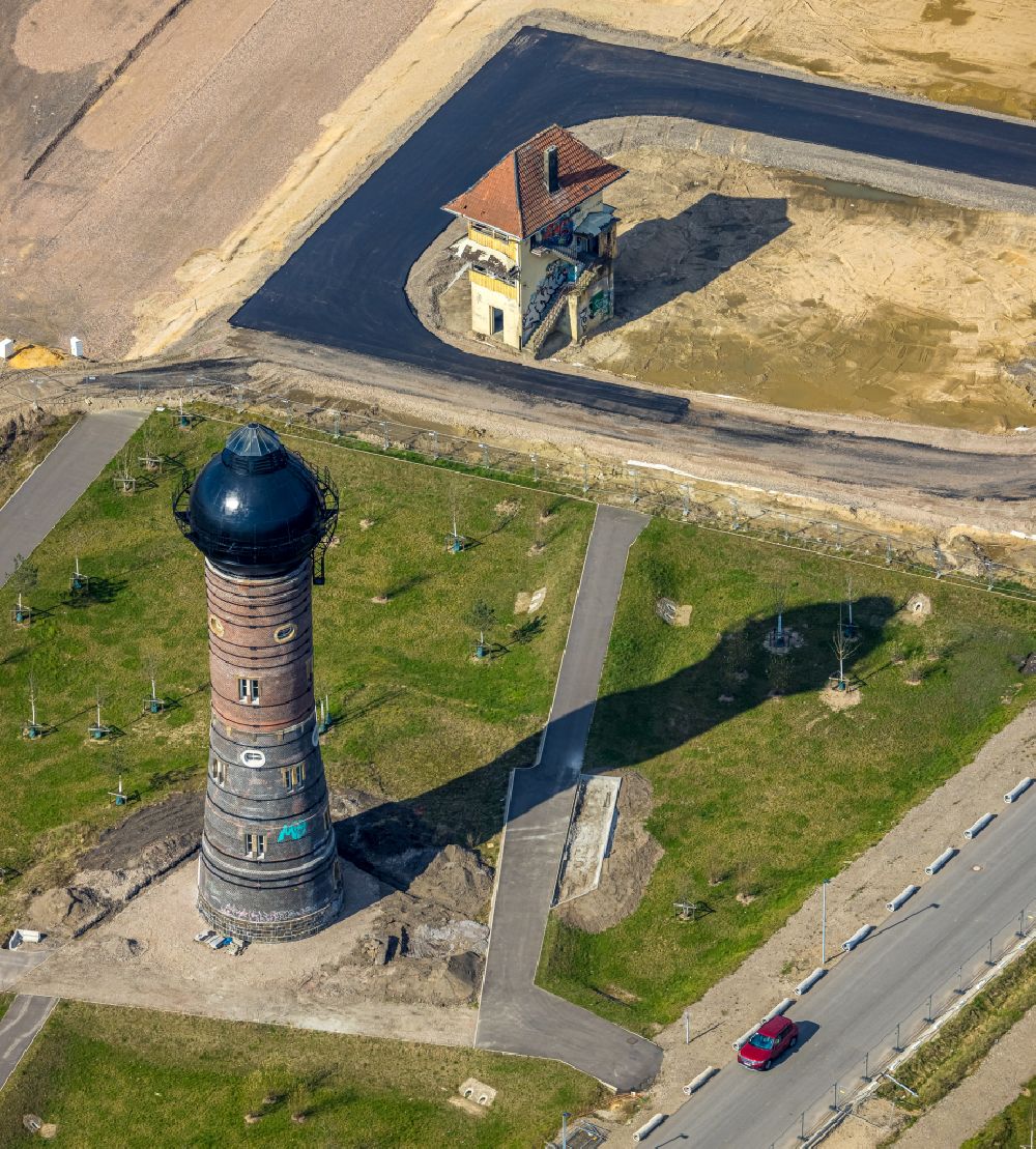 Aerial image Duisburg - Building of industrial monument water tower on street Dirschauer Weg in the district Wedau in Duisburg at Ruhrgebiet in the state North Rhine-Westphalia, Germany