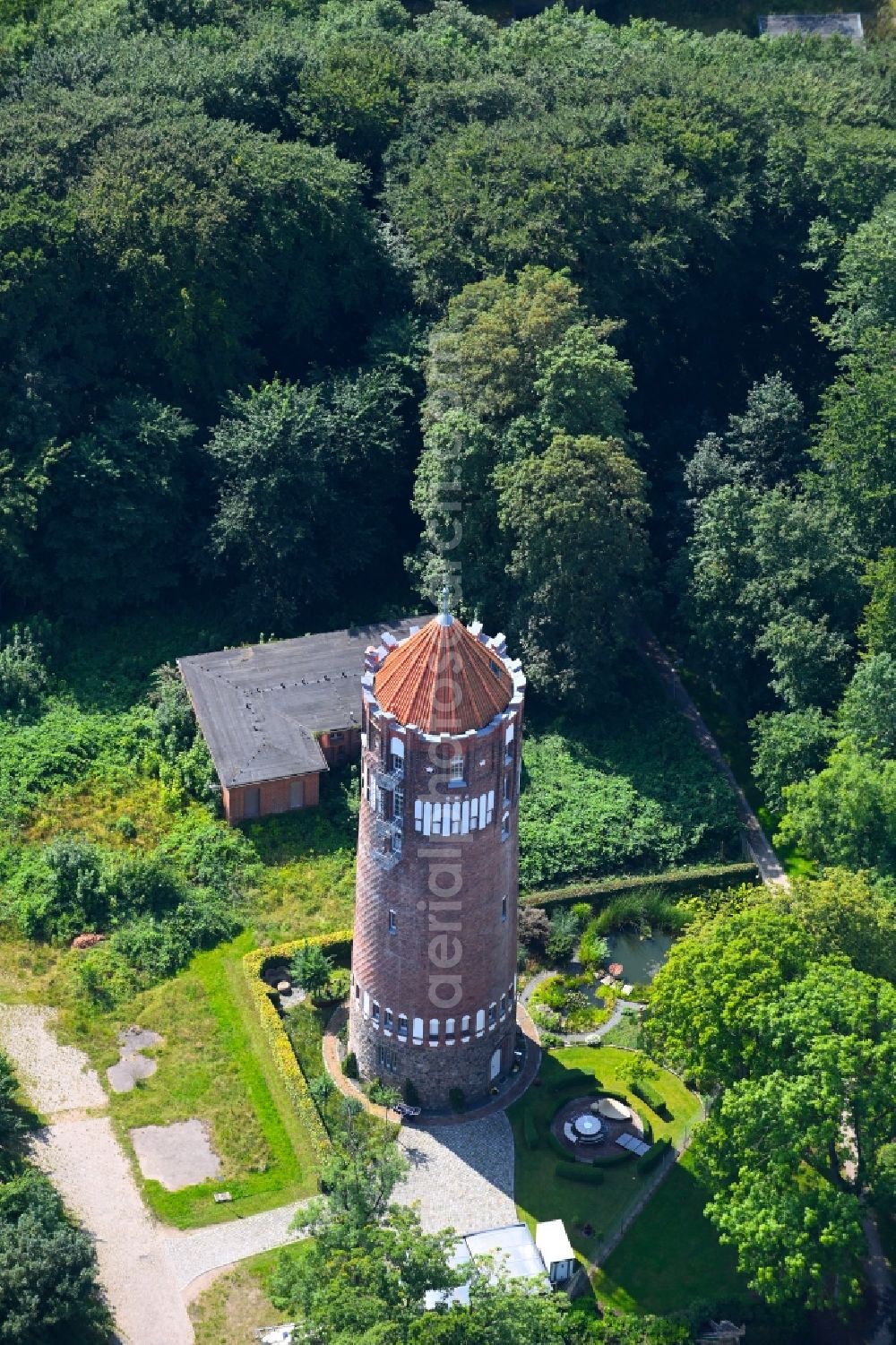 Aerial image Flensburg - Building of industrial monument water tower on Kelmstrasse in Flensburg in the state Schleswig-Holstein, Germany