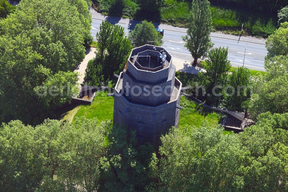 Friedberg (Hessen) from the bird's eye view: Building of industrial monument water tower on Wartberg in Friedberg (Hessen) in the state Hesse, Germany