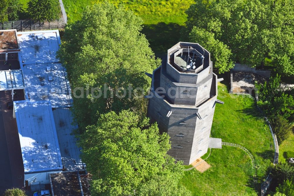 Aerial image Friedberg (Hessen) - Building of industrial monument water tower on Wartberg in Friedberg (Hessen) in the state Hesse, Germany