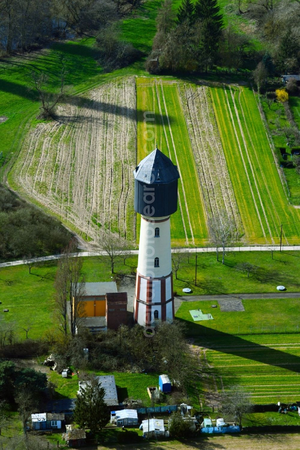 Großauheim from above - Building of industrial monument water tower Wahlersee in Grossauheim in the state Hesse, Germany