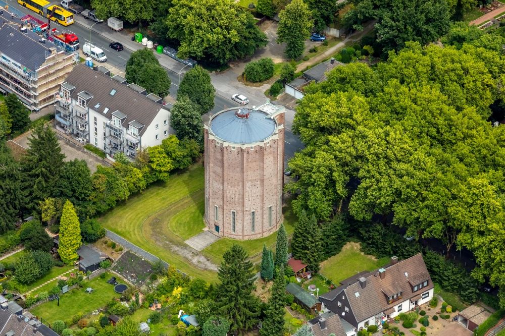 Essen from the bird's eye view: Building of industrial monument water tower on Ernestinenstrasse in the district Frillendorf in Essen in the state North Rhine-Westphalia, Germany