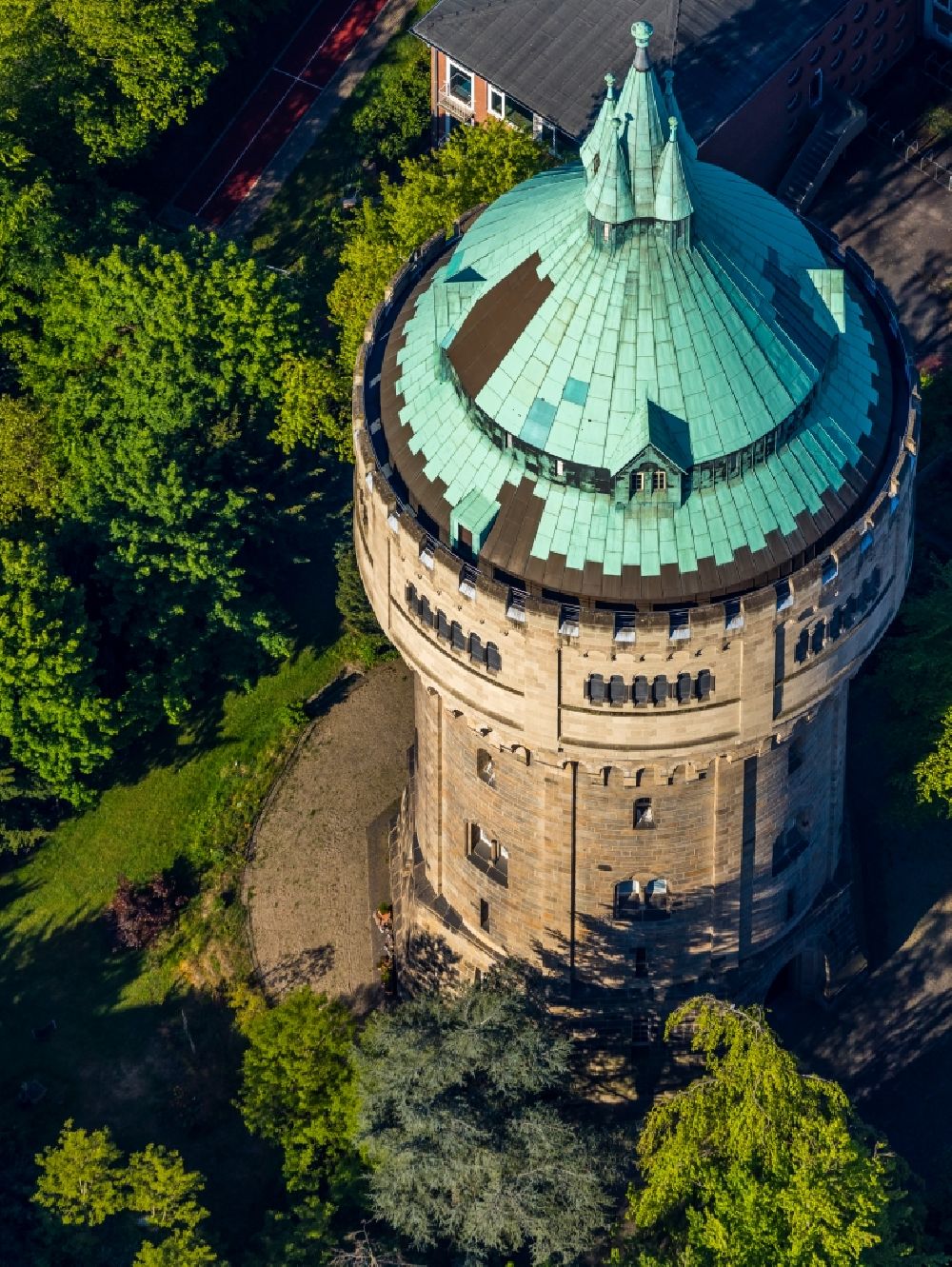 Aerial photograph Münster - Building of industrial monument water tower in the district Geist in Muenster in the state North Rhine-Westphalia, Germany