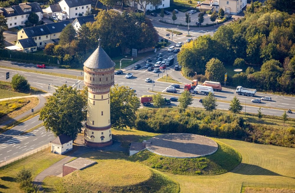 Aerial photograph Lippstadt - Building of industrial monument water tower on Boekenfoerder Strasse in the district Rixbeckerfeld in Lippstadt in the state North Rhine-Westphalia, Germany