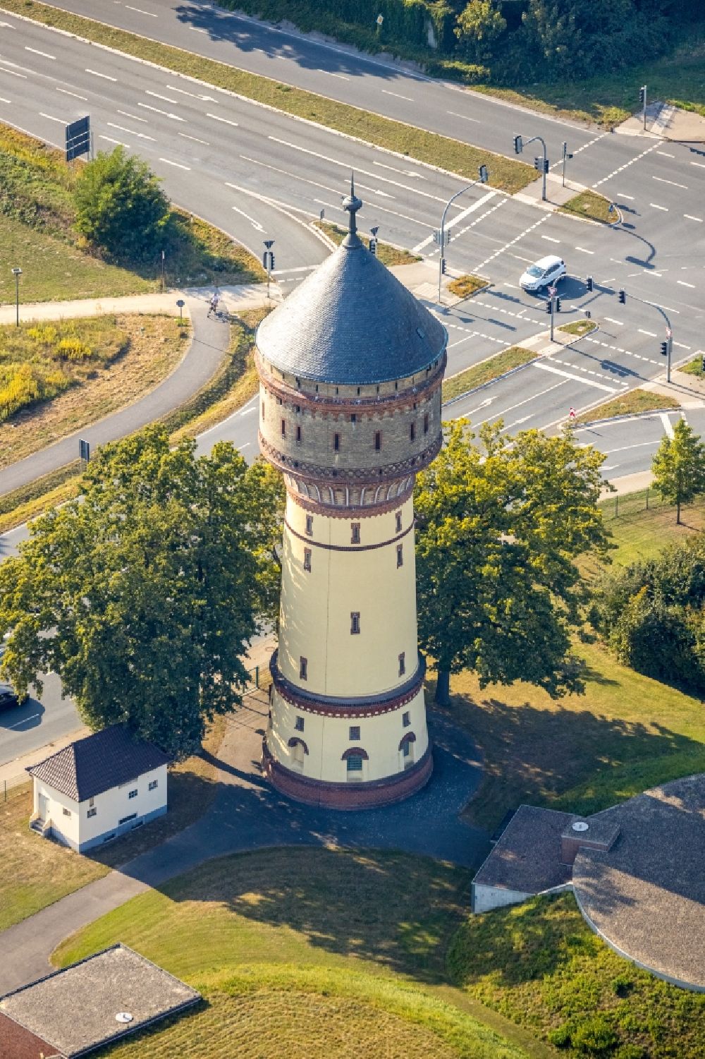 Lippstadt from above - Building of industrial monument water tower on Boekenfoerder Strasse in the district Rixbeckerfeld in Lippstadt in the state North Rhine-Westphalia, Germany