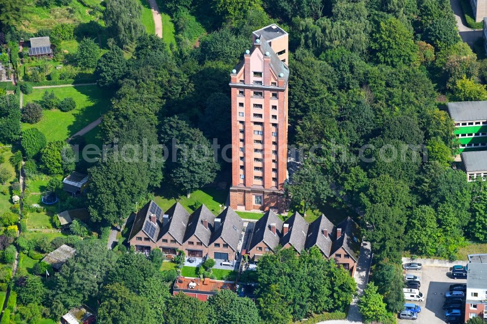 Hamburg from the bird's eye view: Building of industrial monument water tower on Hoegenstrasse in the district Stellingen in Hamburg, Germany
