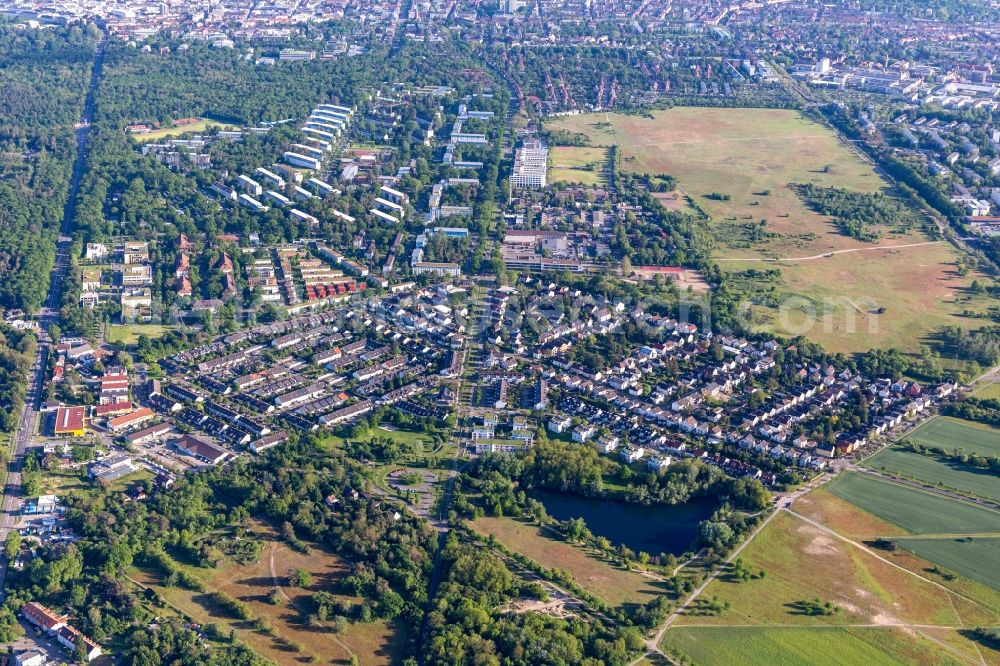 Aerial image Neureut - Cityscape of the district Heide in Neureut in the state Baden-Wuerttemberg, Germany