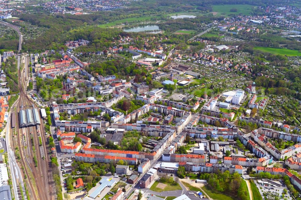 Görlitz from the bird's eye view: Cityscape of the district in the district Suedstadt in Goerlitz in the state Saxony, Germany