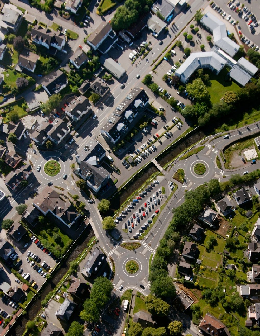 Aerial image Olpe - Downtown area on the banks Bigge - Bruchstrasse in Olpe in North Rhine-Westphalia