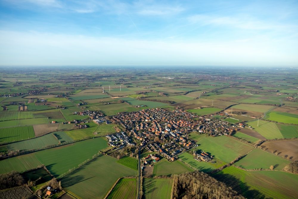 Aerial image Drensteinfurt - City view from the downtown area with the outskirts with adjacent agricultural fields in Drensteinfurt in the state North Rhine-Westphalia, Germany