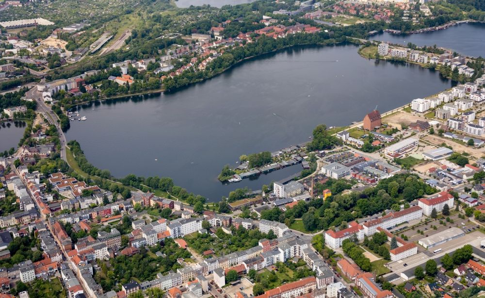 Aerial image Schwerin - City view of the downtown area on the shore areas of Ziegelsee in Schwerin in the state Mecklenburg - Western Pomerania, Germany