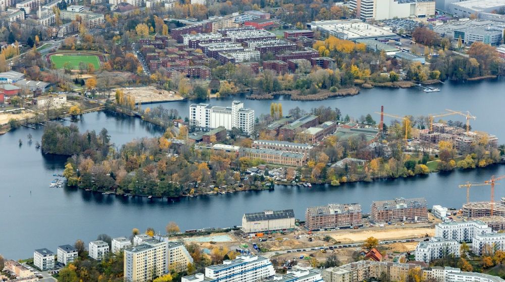Aerial image Berlin - Island Eiswerder on the banks of the river course Havel in Berlin, Germany