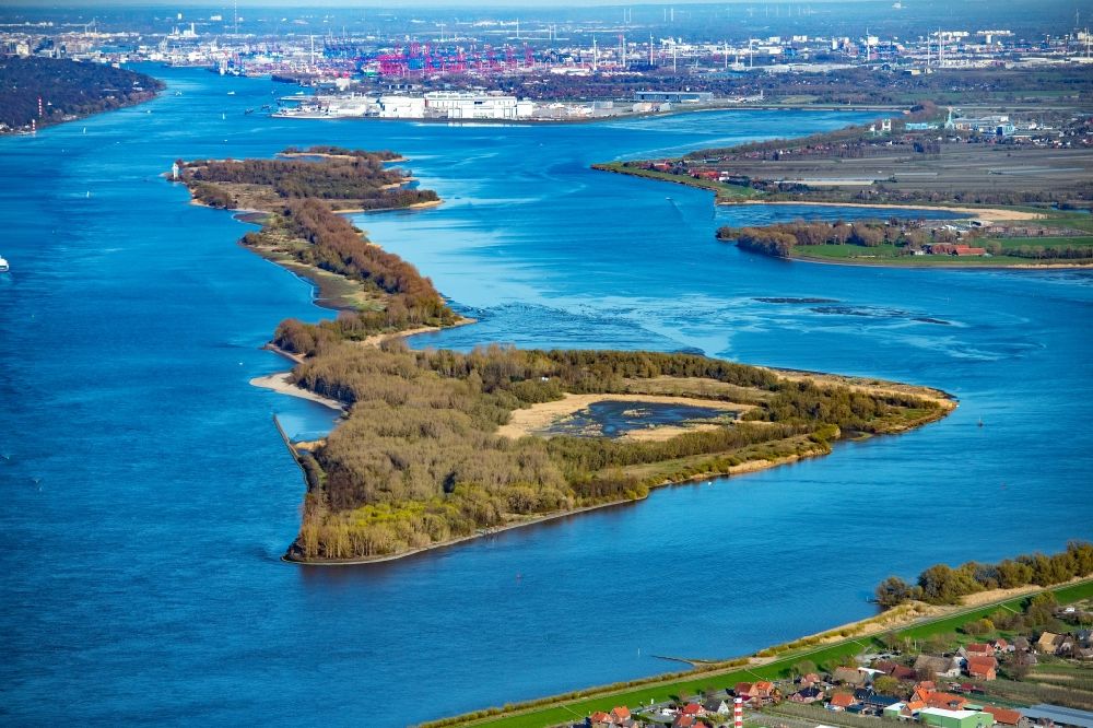 Wedel from above - Hanskalbsand island in the Elbe near Wedel in the state of Schleswig Holstein