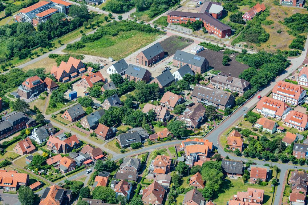 Langeoog from the bird's eye view: Island area Langeoog with the village center in Langeoog in the state Lower Saxony, Germany