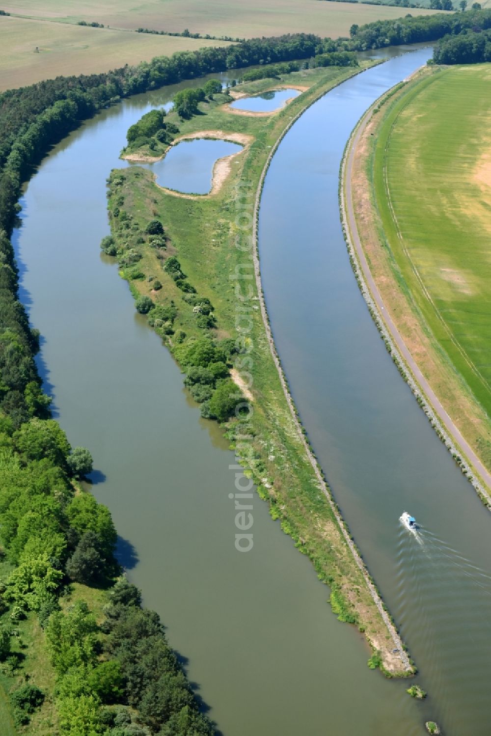Seedorf from the bird's eye view: Island Seedorf in the Elbe-Havel-Canal near Nielebock-Seedorf in the state Saxony-Anhalt