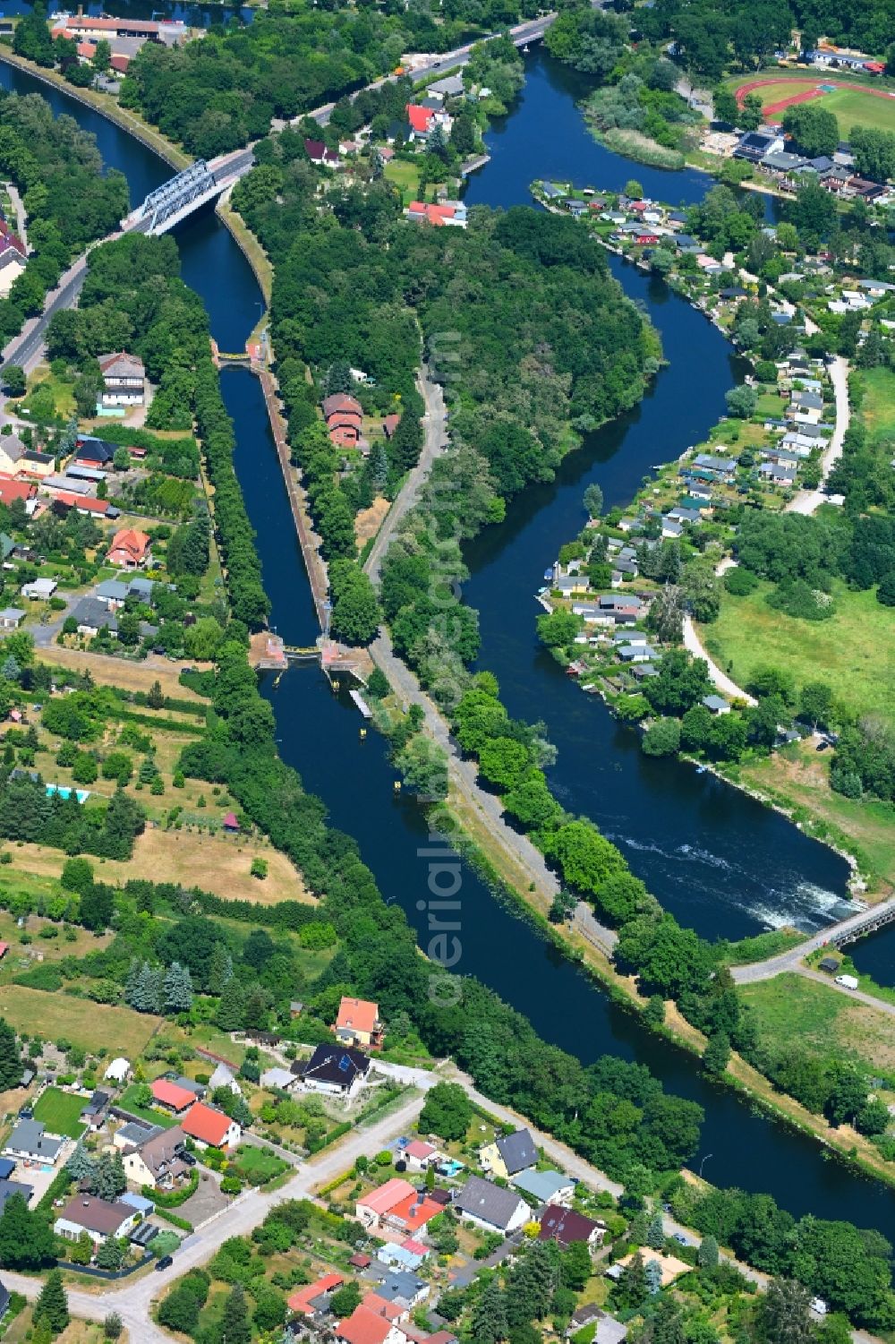 Rathenow from the bird's eye view: Island on the banks of the river course the Havel in Rathenow in the state Brandenburg, Germany