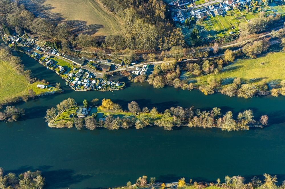 Aerial photograph Witten - Island on the banks of the river course of Ruhr overlooking a campsite in the district Bommern in Witten in the state North Rhine-Westphalia, Germany