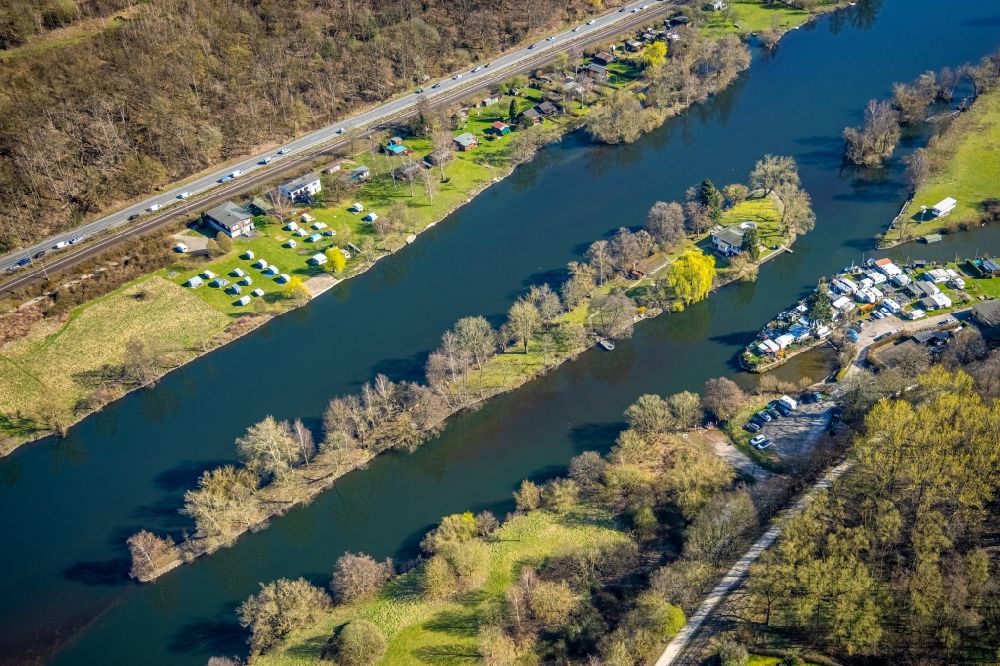 Aerial photograph Witten - Island on the banks of the river course of Ruhr overlooking a campsite in the district Bommern in Witten at Ruhrgebiet in the state North Rhine-Westphalia, Germany