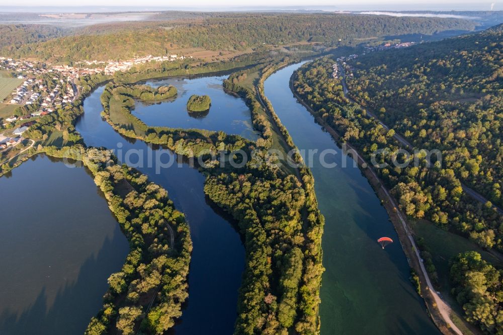 Aerial photograph Chaligny - Island on the banks of the river course between Mosel and Canal de l'Est in Chaligny in Grand Est, France