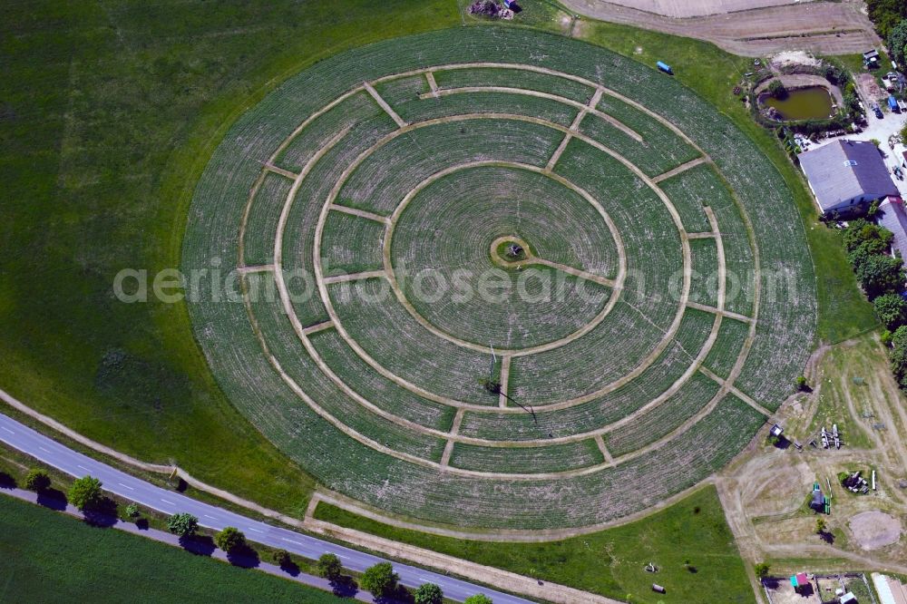 Aerial image Obernhain - Maze - Labyrinth with the outline of Kellers Labyrinth in a field in Obernhain in the state Hesse, Germany