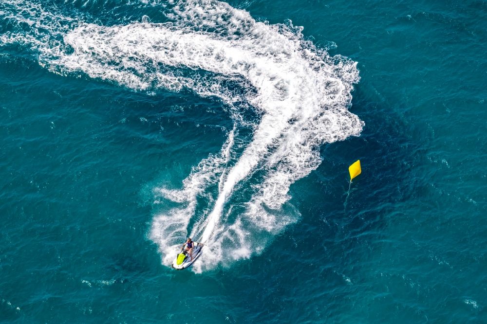 Aerial photograph Palma - Jetski Sport boat - rowing boat ride in the bay of Palma in Palma in Balearic island of Mallorca, Spain