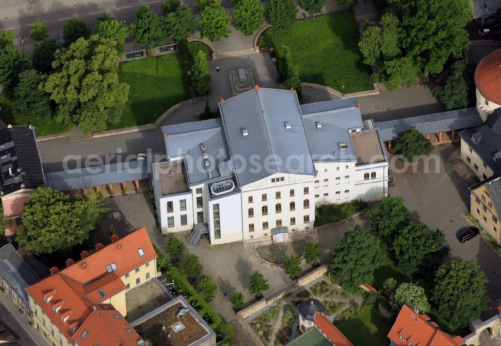 Aerial photograph Weimar - At the Goethe place in Weimar in Thuringia is the youth and cultural club mon ami. The building was built as a house of recovery in the style of late classicism, designed by the architect Carl Ferdinand Streichhan. Here, the Shakespeare Society was founded