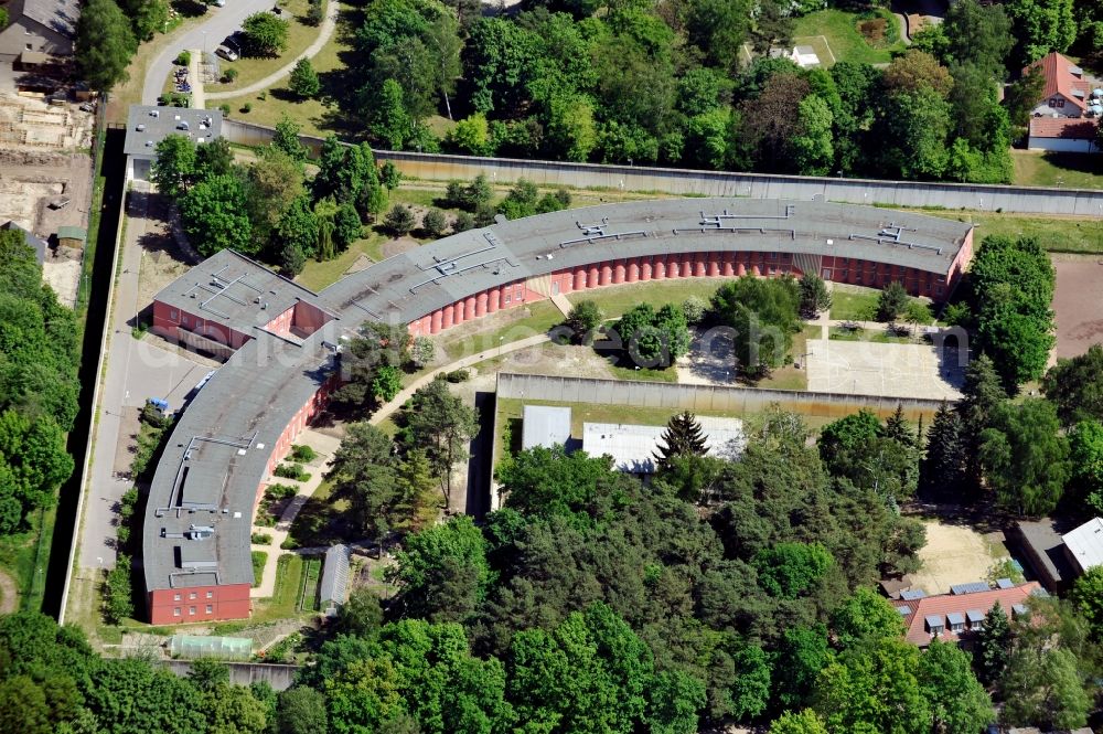 Berlin from the bird's eye view: Prison grounds and security fencing of the JVA juvenile detention center on Luetzowstrasse in the district Lichtenrade in Berlin, Germany