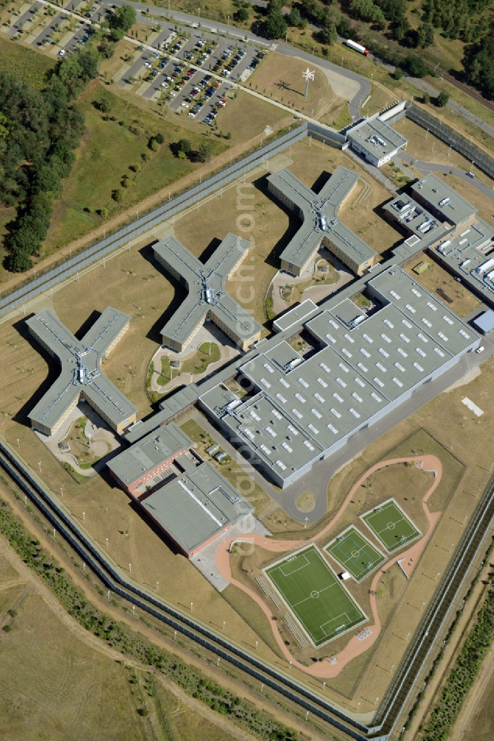 Großbeeren from the bird's eye view: New Prison Heidering Grossbeeren in Teltow-Flaming in Brandenburg