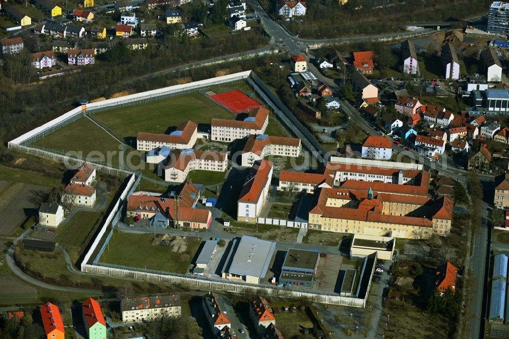 Bayreuth from the bird's eye view: Prison grounds and high security fence Prison Justizvollzugsanstalt St. Georgen-Bayreuth on Markgrafenallee in Bayreuth in the state Bavaria, Germany
