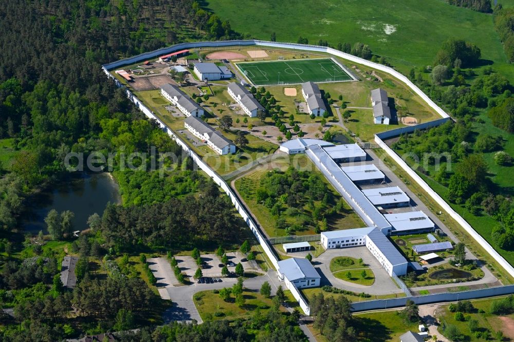 Neustrelitz from the bird's eye view: Prison grounds and high security fence Prison on Kaulksee in the district Fuerstensee in Neustrelitz in the state Mecklenburg - Western Pomerania, Germany