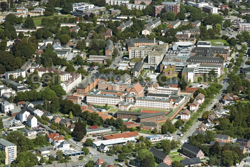 Aerial image Neumünster - Prison grounds and high security fence Prison Neumuenster on street Boostedter Strasse in Neumuenster in the state Schleswig-Holstein, Germany