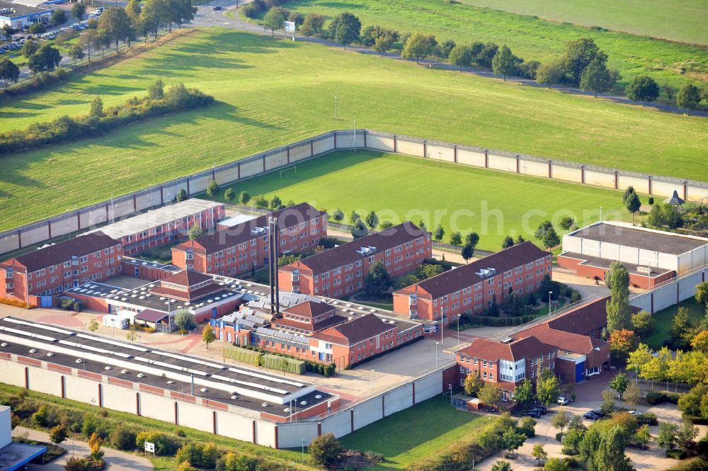 Aerial image Uelzen - Die JVA Uelzen liegt in der Lüneburger Heide, Niedersachsen. Sie besteht aus 6 Häusern mit 268 Plätzen. The prison Uelzen has space for 268 prisoners.