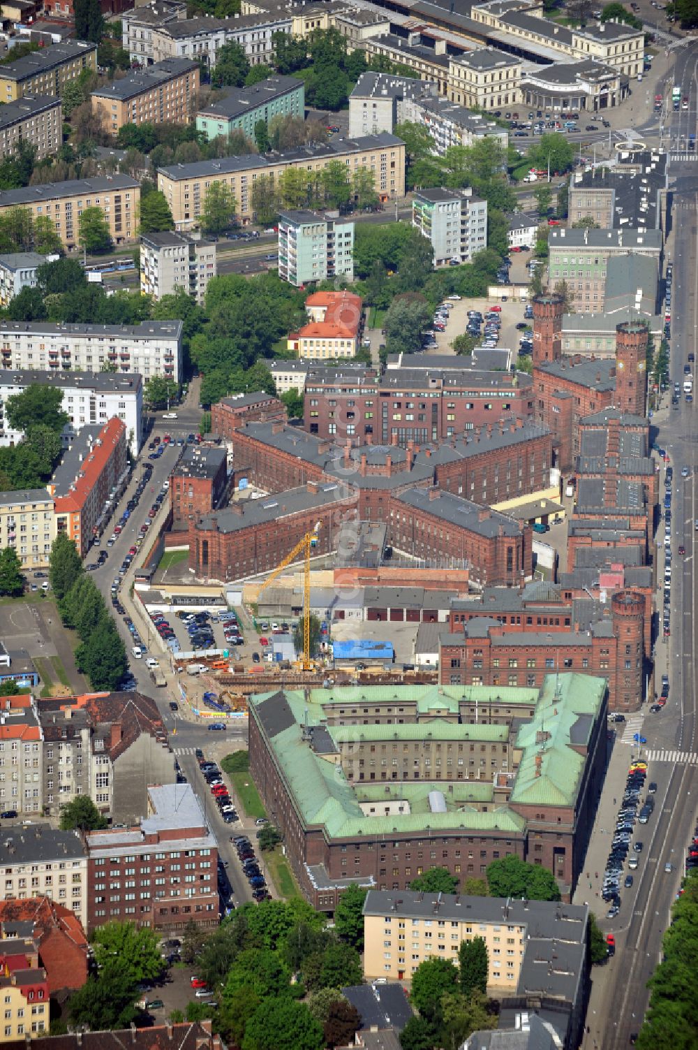Aerial photograph Wroclaw - Breslau - Prison grounds and high security fence Prison - Detention center on street Muzealna in Wroclaw - Breslau in Dolnoslaskie - Niederschlesien, Poland