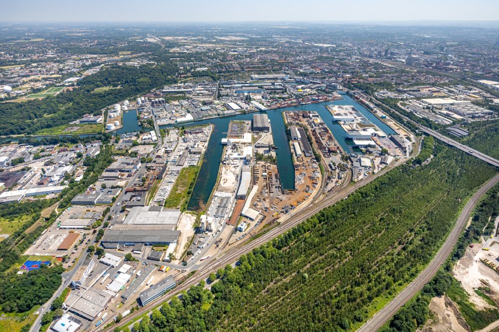 Aerial image Dortmund - Quays and boat moorings at the port of the inland port Dortmunder Hafen AG on Speicherstrasse in Dortmund in the state North Rhine-Westphalia, Germany