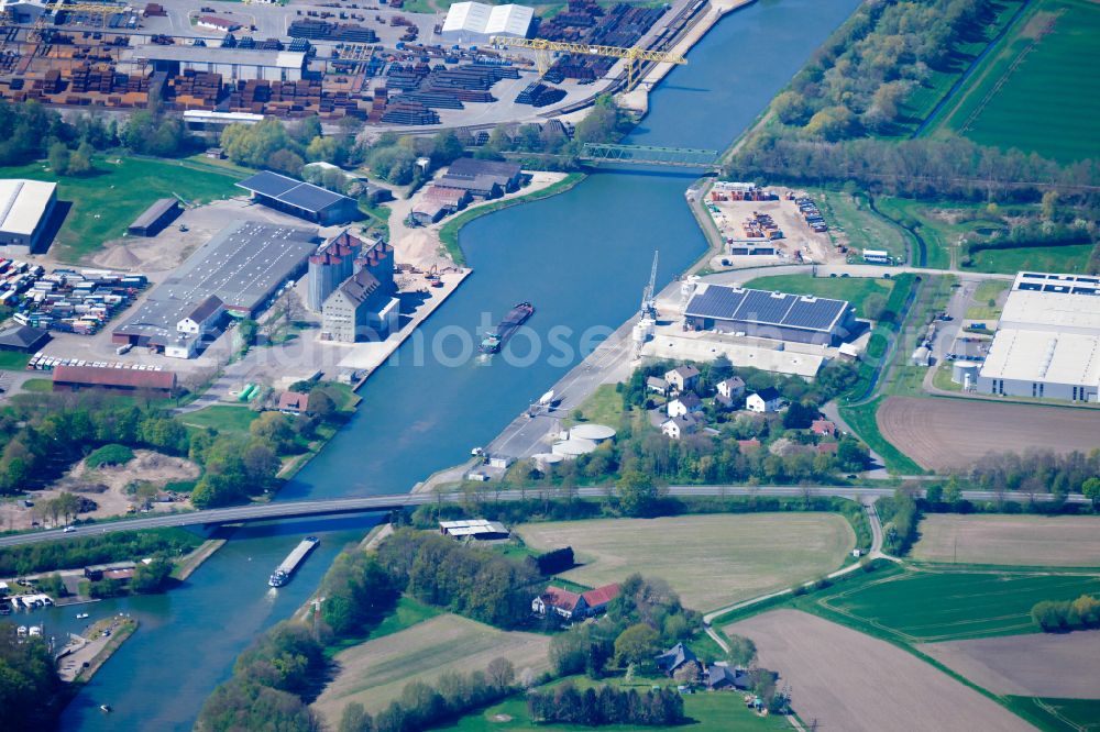 Lübbecke from above - Quays and boat moorings at the port of the inland port Luebbecke in Espelkamp in the state North Rhine-Westphalia, Germany