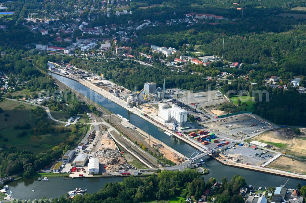 Aerial photograph Königs Wusterhausen - Quays and boat moorings at the port of the inland port Nottekanal - Dahme in Koenigs Wusterhausen in the state Brandenburg, Germany