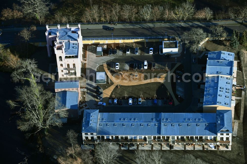 Aerial photograph Potsdam - New multi-family residential complex along the federal street 2 in the district Neu Fahrland in Potsdam in the state Brandenburg, Germany