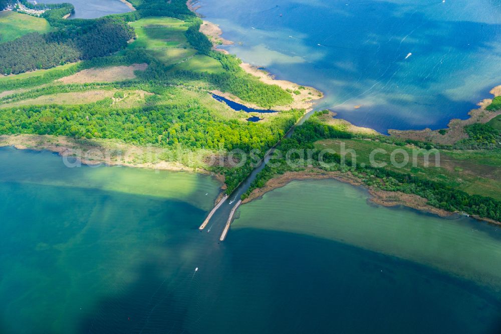 Aerial image Jabel - Canal course and shore areas of the connecting canal Fleesenkanal in Jabel in the state Mecklenburg - Western Pomerania, Germany