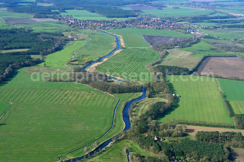 Aerial photograph Krohn - Canal course and shore areas of the connecting canal MEW Mueritz-Elde-Wasserstrasse in Krohn in the state Mecklenburg - Western Pomerania, Germany