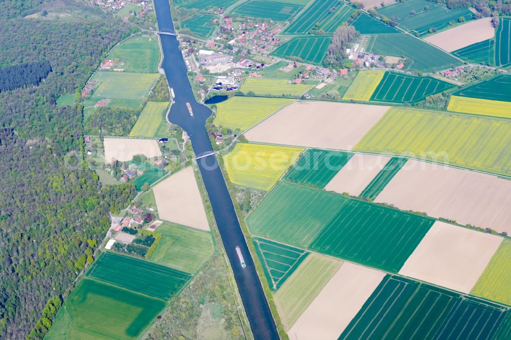 Bückeburg from above - Canal course and shore areas of the connecting canal Mittellandkanal in Bueckeburg in the state Lower Saxony, Germany