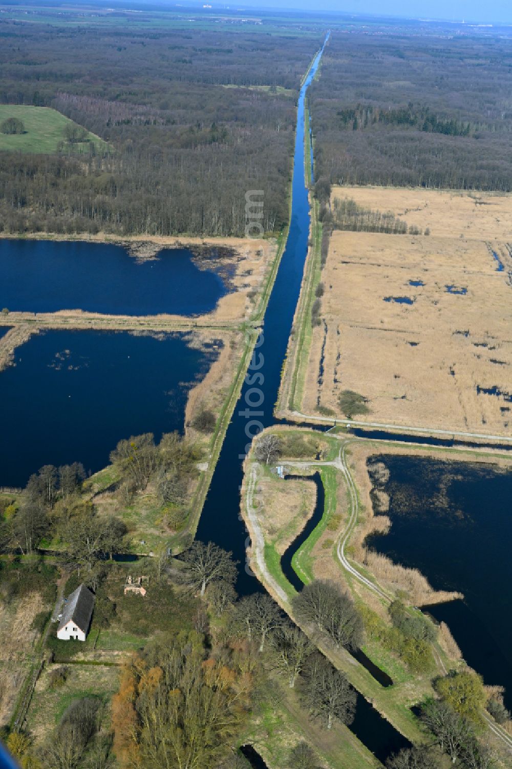 Göhren from above - Canal course and shore areas of the connecting canal Stoerwasserstrasse in Goehren in the state Mecklenburg - Western Pomerania, Germany